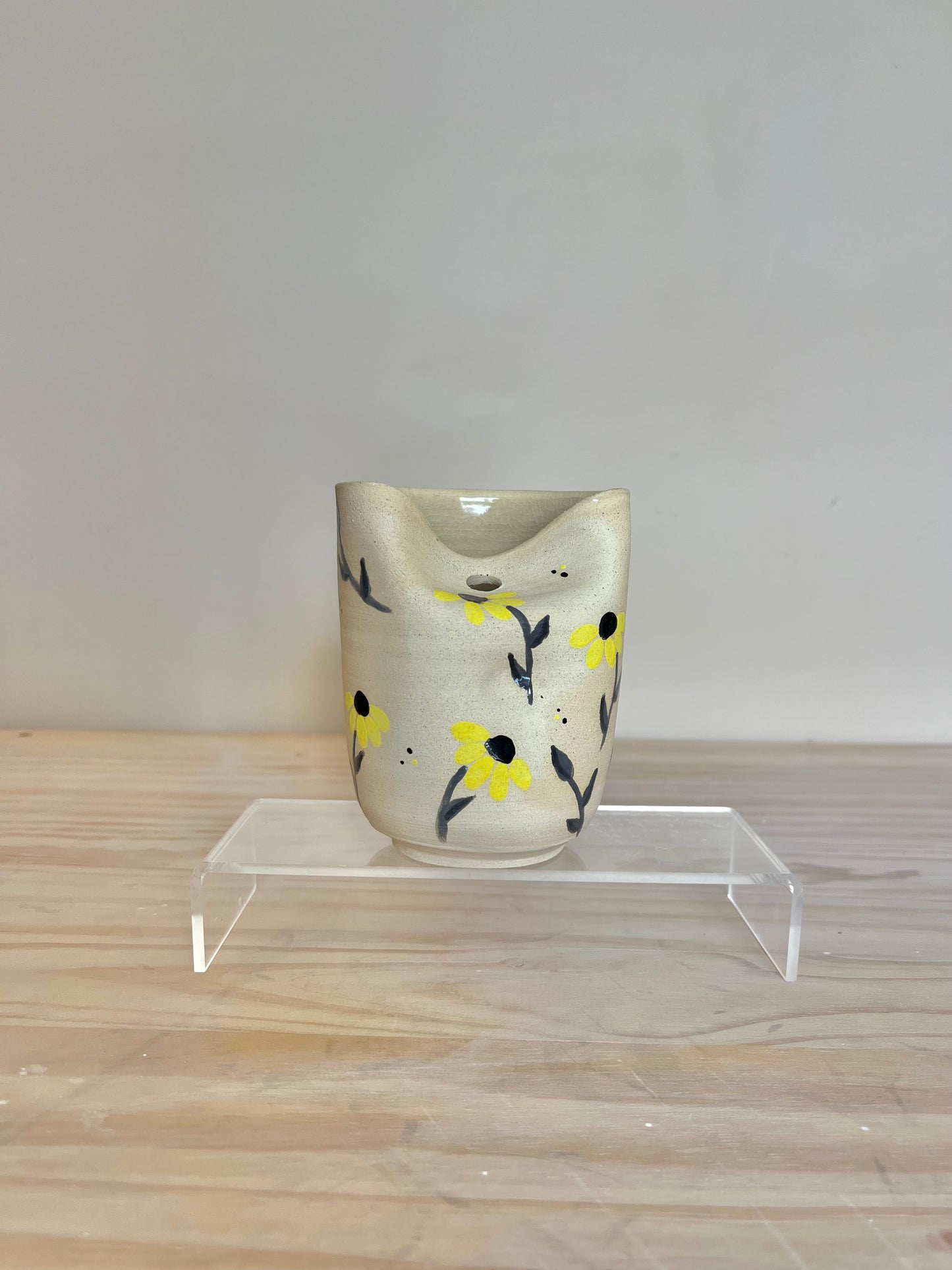 Thumbprint tumbler with glass straw